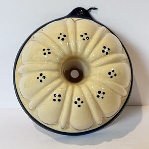 Vintage‎ Small Ceramic Bundt Kouglof Cake Mold Jello Pan Handpainted Cottage